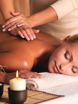 bien-être en entreprise : massage relaxation avec masseuse professionnelle